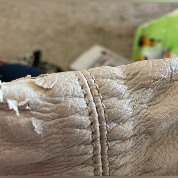 Jessica Simpson Handbags Cream Tote - Picture 4 of 4